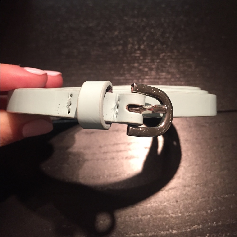 Like New Mint Patent Leather Skinny Belt